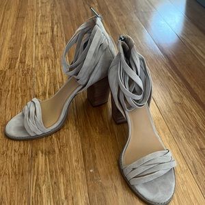 Lucky Brand Suede Strappy Chunky Heel Sandal (US 11 Medium/B)